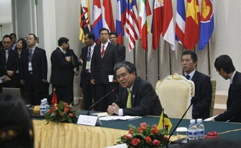 ASEAN+3 and related meetings take place in Phnom Phenh - ảnh 1